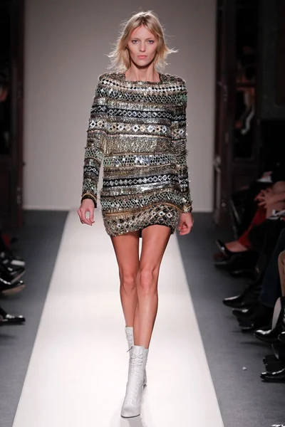 Look 5